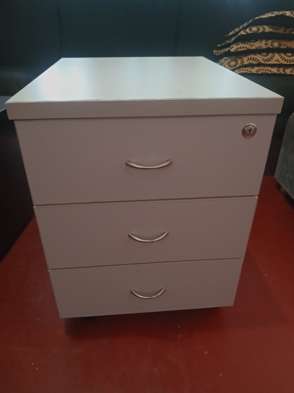 Mobile Storage Cabinet (3 Drawer ) / Under Desk 3-Drawer Cabinet